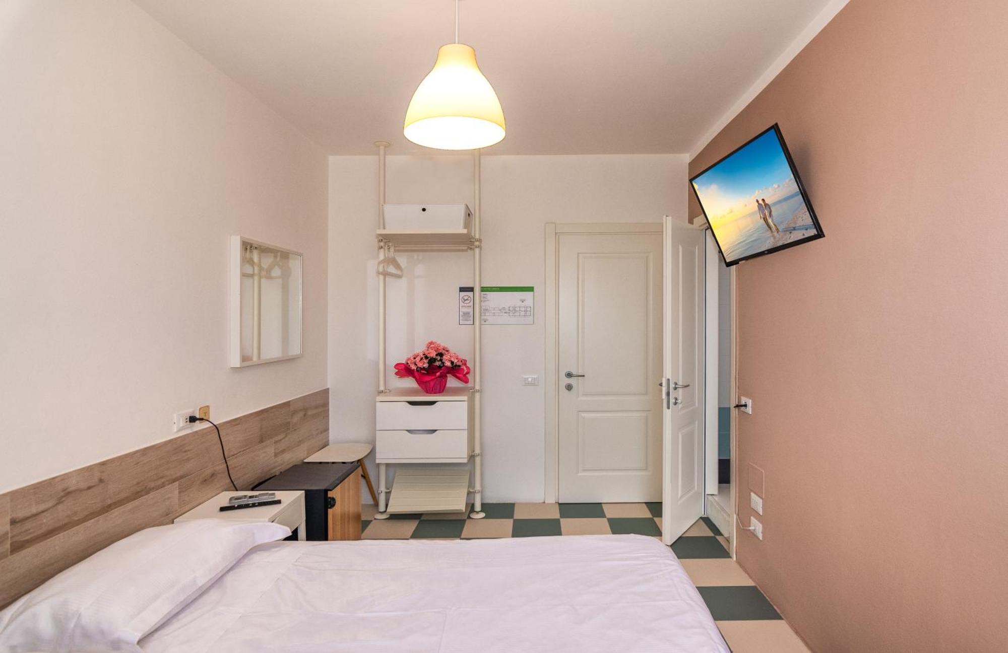 Hotel Happy Marina di Pietrasanta Luaran gambar