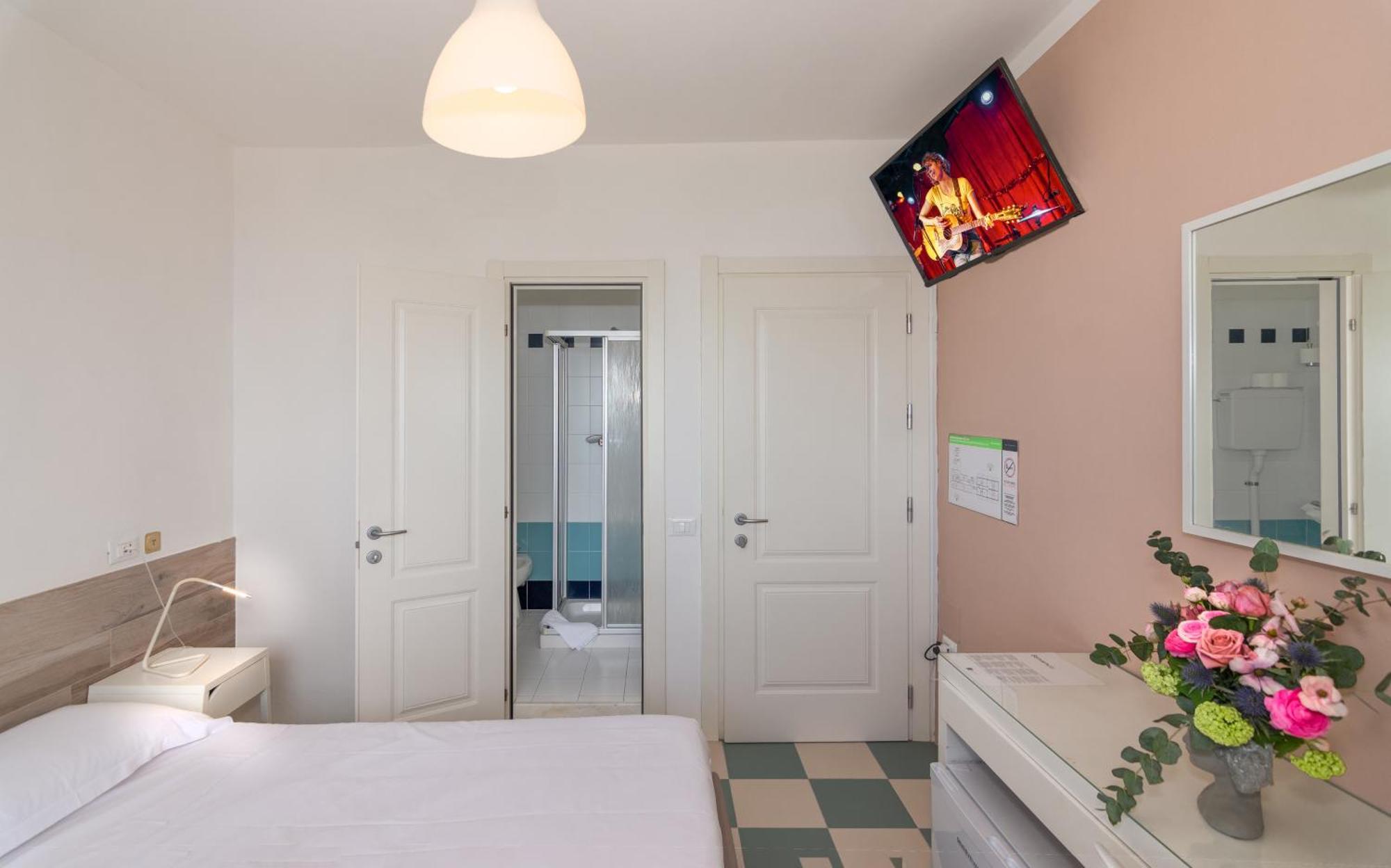 Hotel Happy Marina di Pietrasanta Luaran gambar