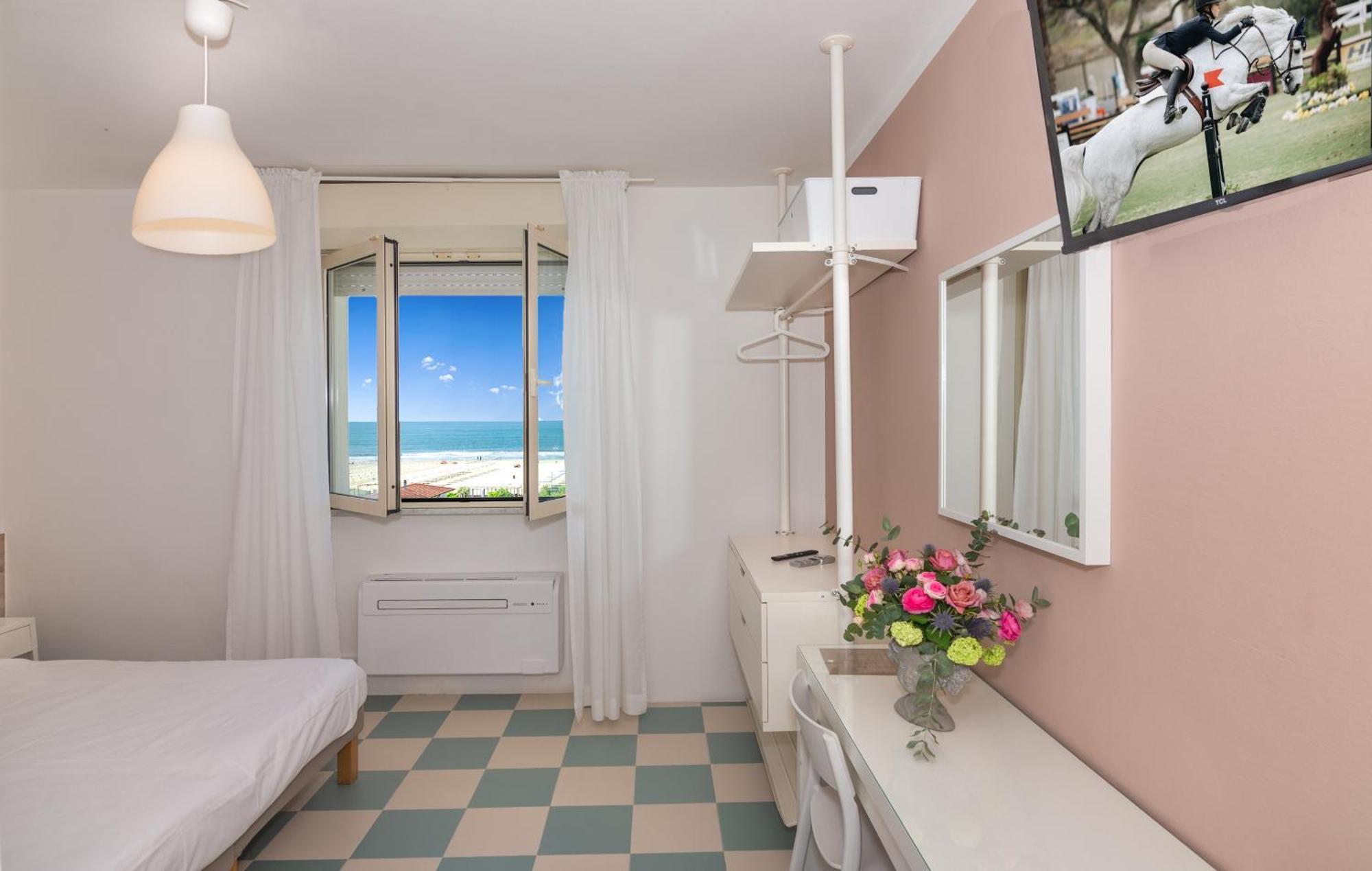 Hotel Happy Marina di Pietrasanta Luaran gambar