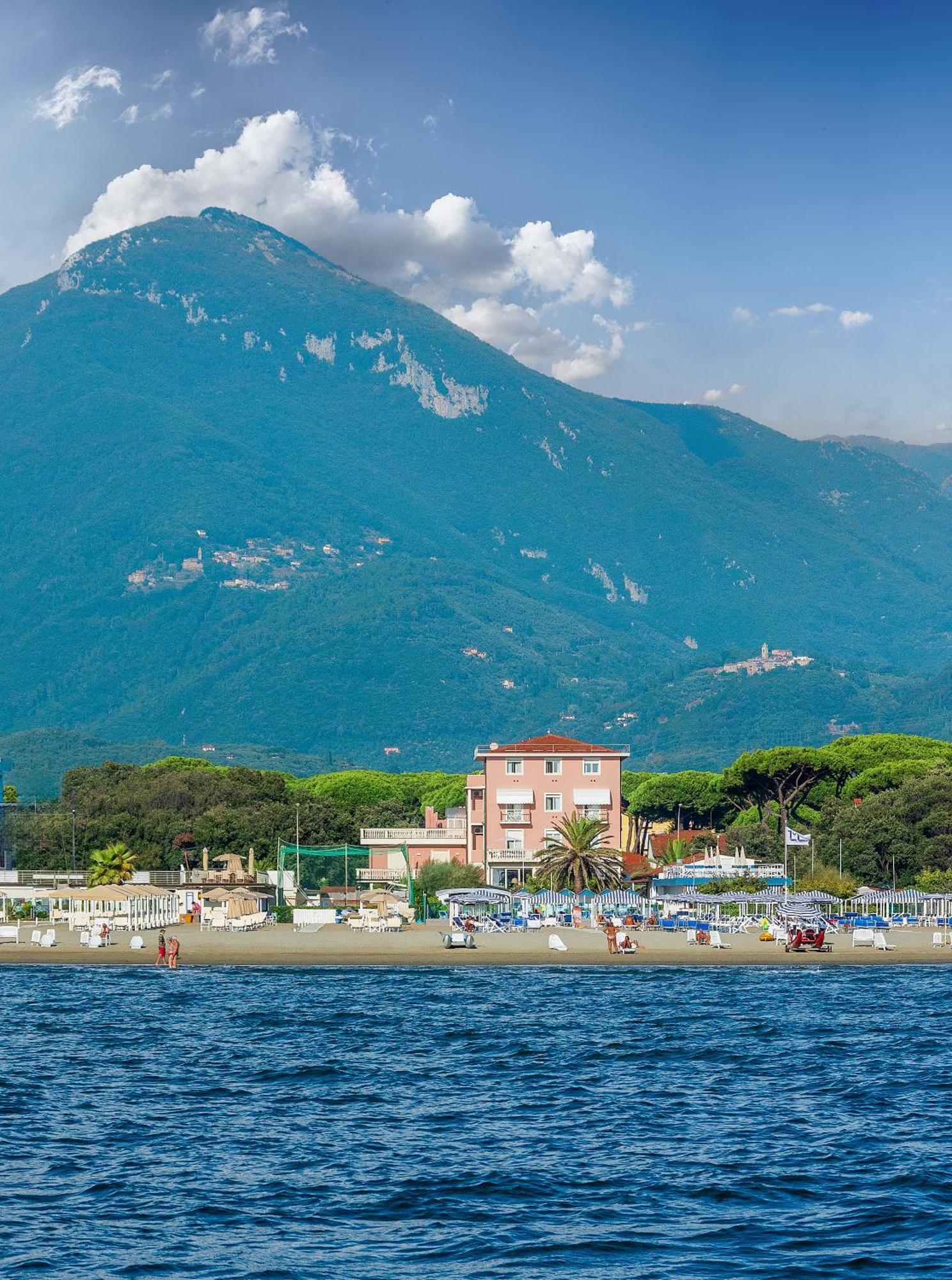 Hotel Happy Marina di Pietrasanta Luaran gambar